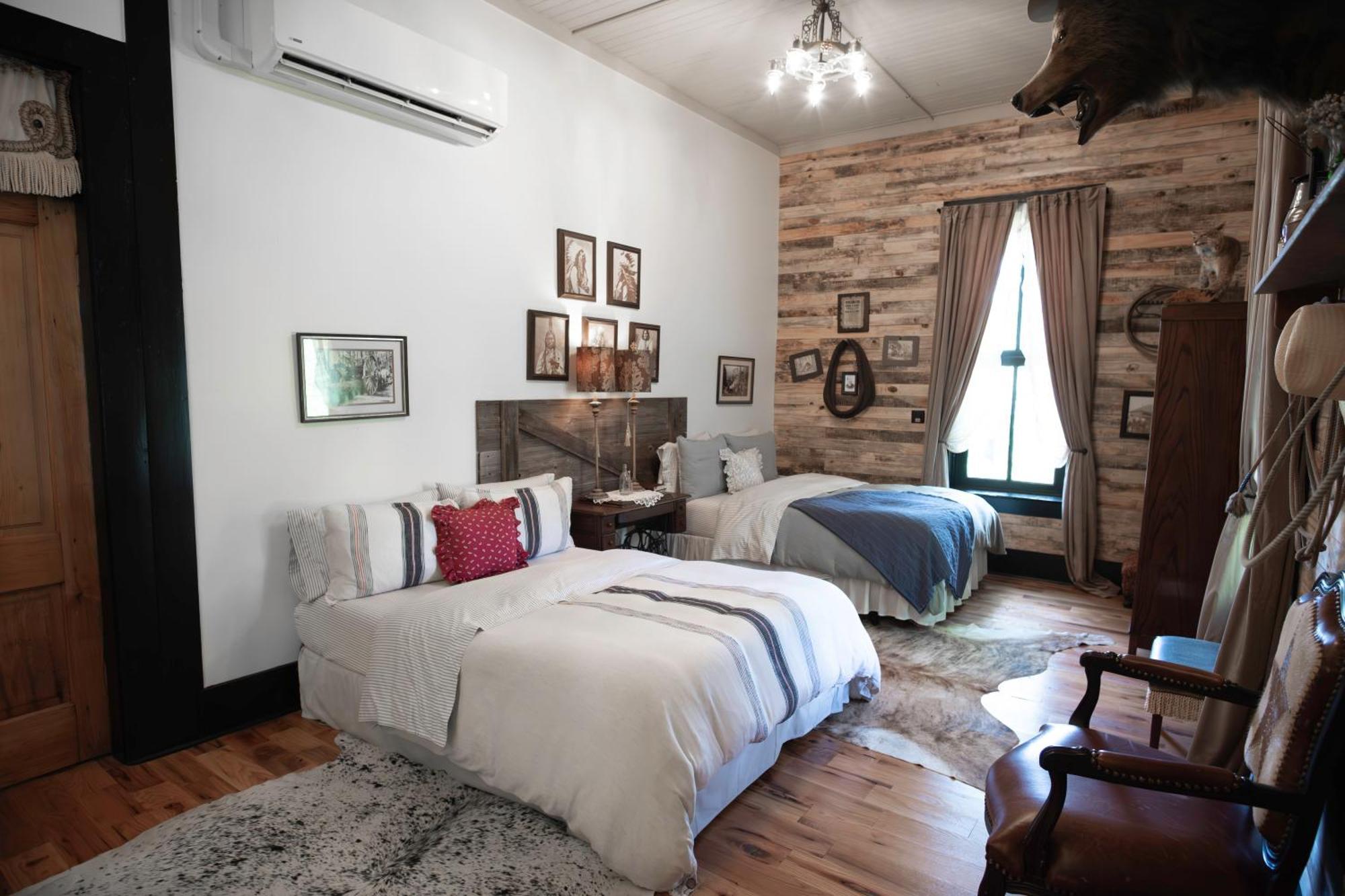 Beard And Lady Inn Chester Екстер'єр фото