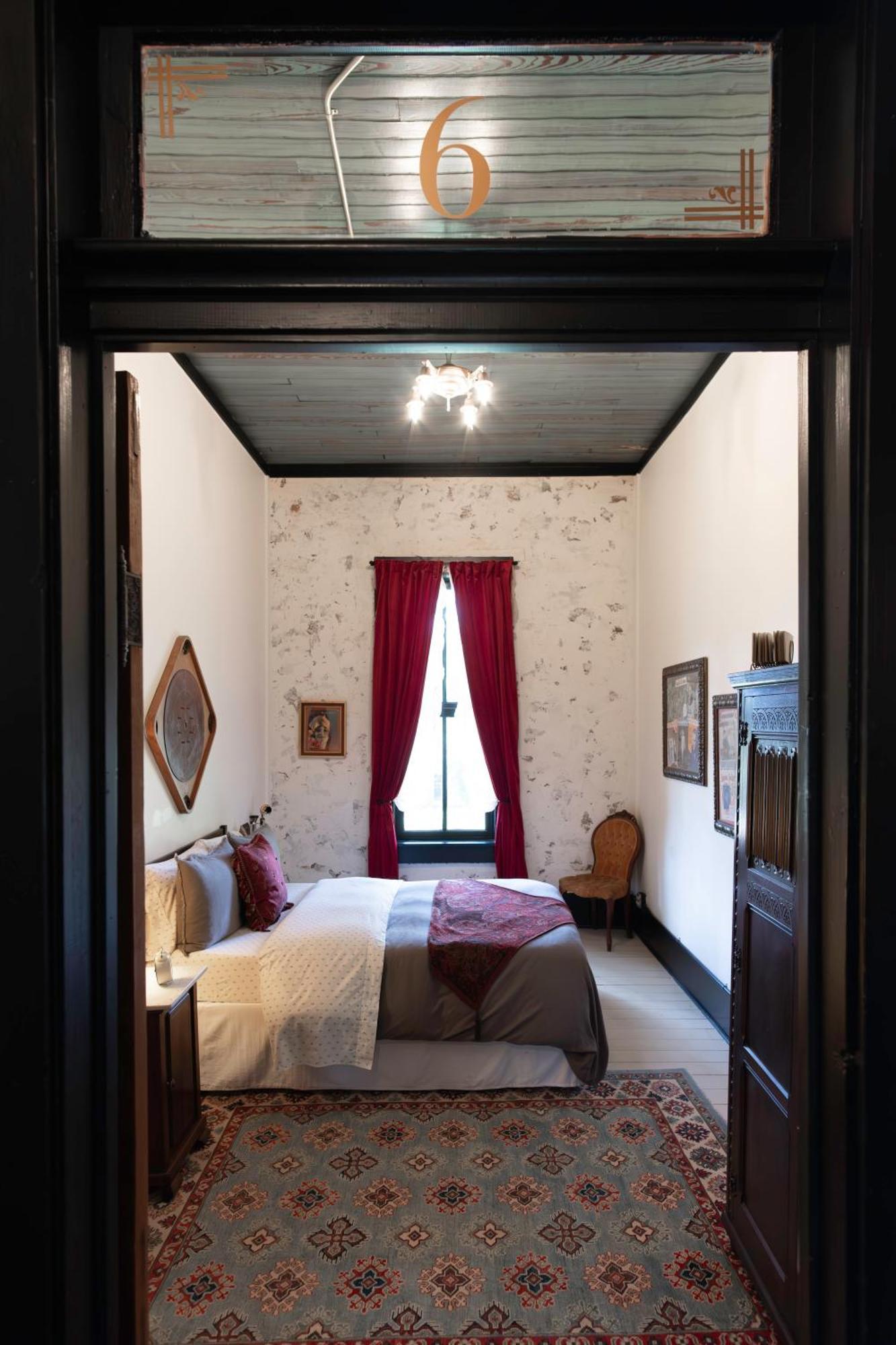 Beard And Lady Inn Chester Екстер'єр фото